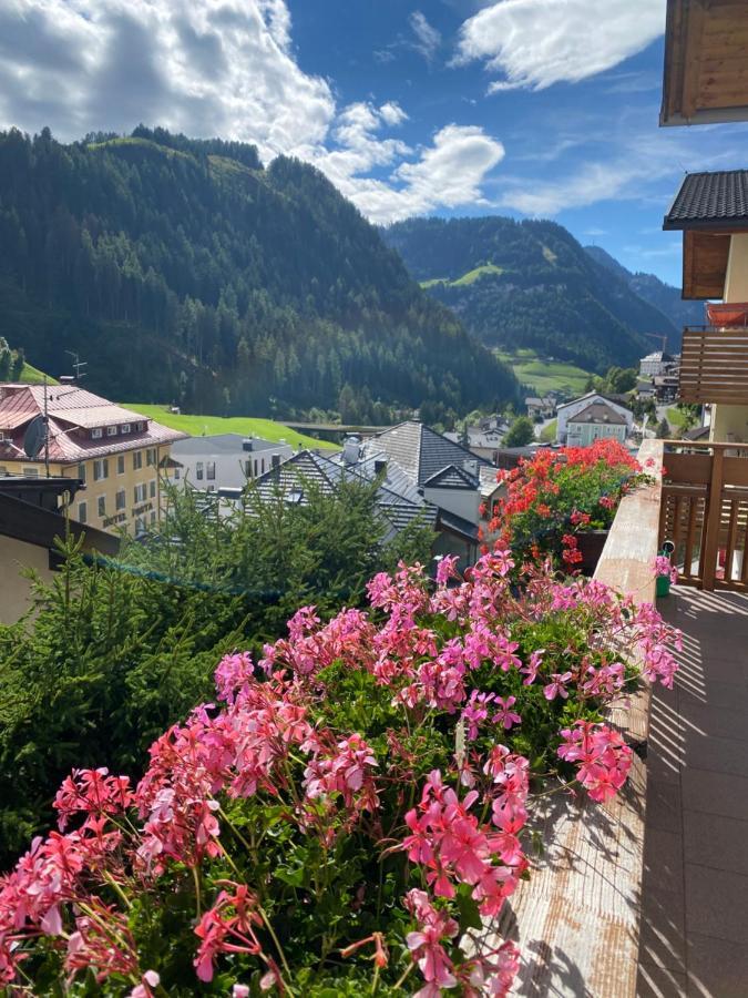 Amalia Apartment Santa Cristina Val Gardena Eksteriør bilde